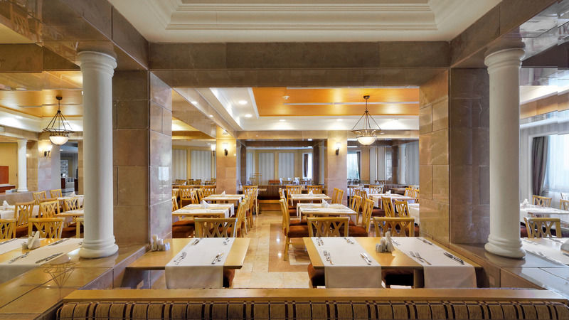 Курортний комплекс Rixos-prykarpattya